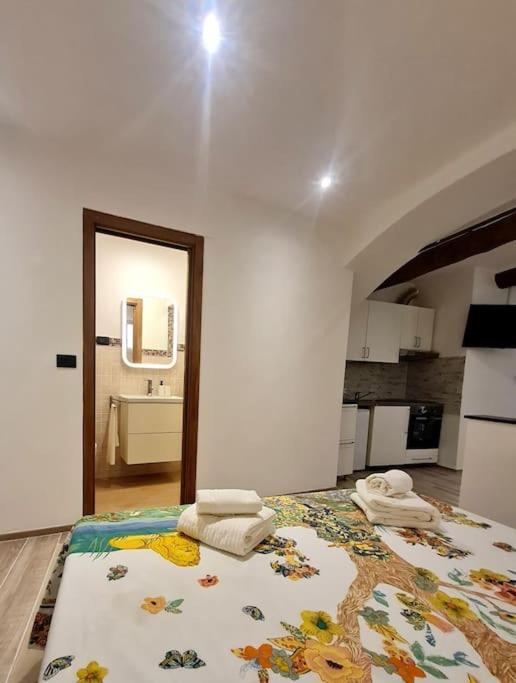 Le Prie Rooms Genua Exteriör bild